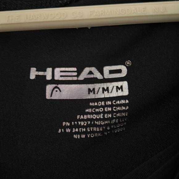 Cute black skirt perfect for nice and fun sport activities - Picture 2 of 2